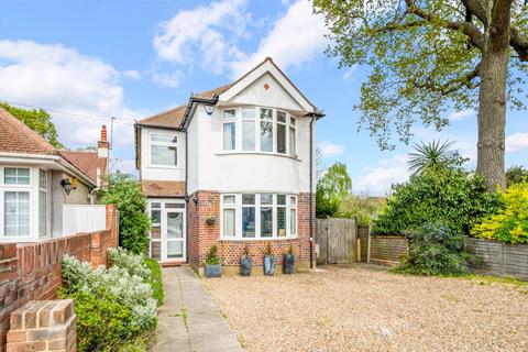 8 Cudas Close, Epsom, KT19 0QF