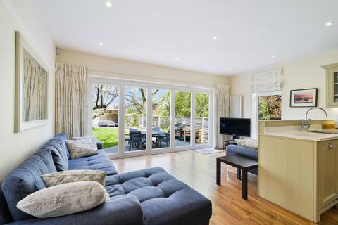 8 Cudas Close, Epsom, KT19 0QF