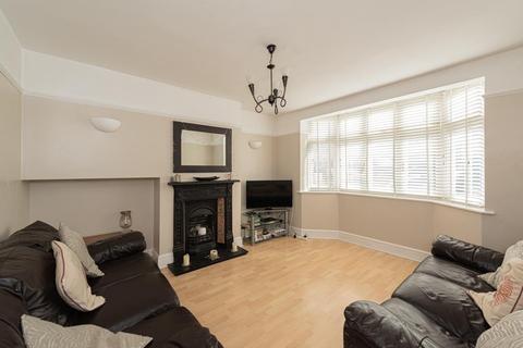 16 Alsom Avenue, Worcester Park, KT4 7EG