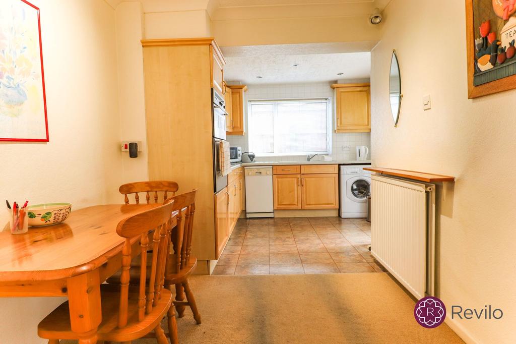 Kitchen / Breakfast Room