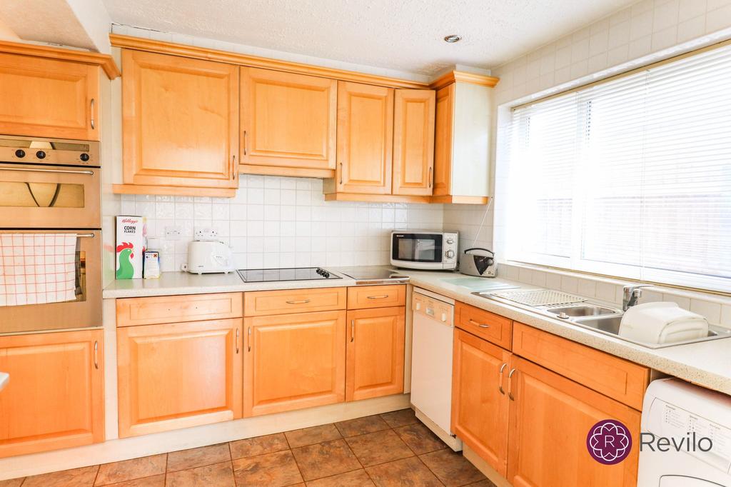 Kitchen / Breakfast Room
