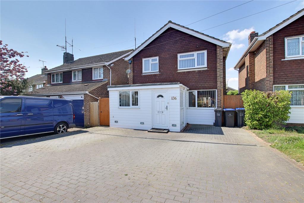 New Road, Durrington, West Sussex, BN13 4 bed detached house £500,000