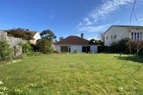 17 Coryton Close, Dawlish, EX7 9DT