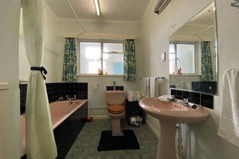17 Coryton Close, Dawlish, EX7 9DT
