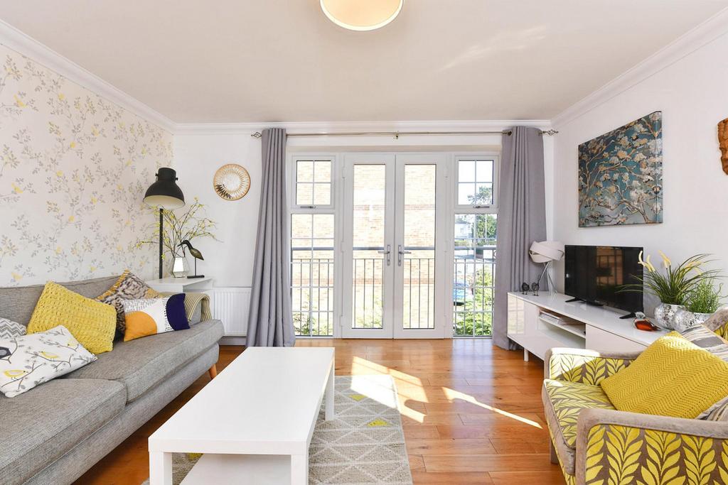Cliftonville Gardens, Northampton, NN1 2 bed apartment for sale £195,000