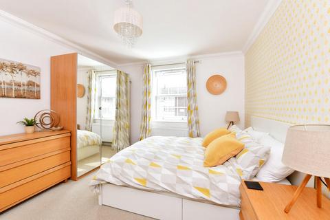 2 bedroom apartment for sale, Cliftonville Gardens, Northampton, NN1