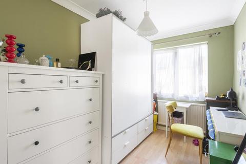 19 Welbeck Road, Barnet, EN4 8RY