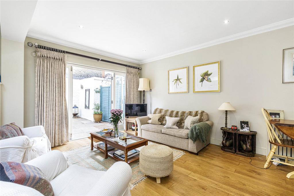 Byam Street, Fulham, London, SW6 2 bed flat - £650,000