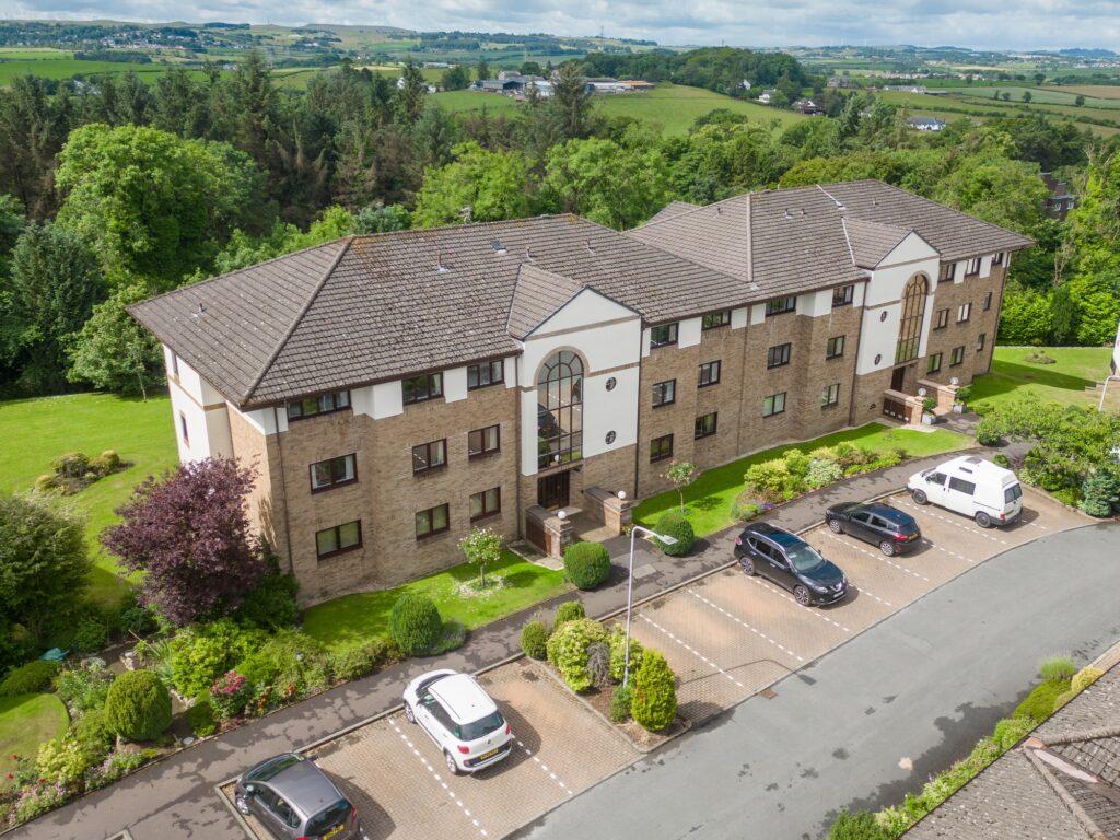 Ravenscourt, Thorntonhall 2 bed apartment for sale £229,000