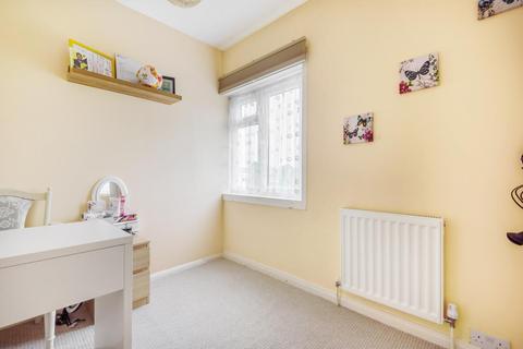 2 Beech Green, Aylesbury, HP21 8JG