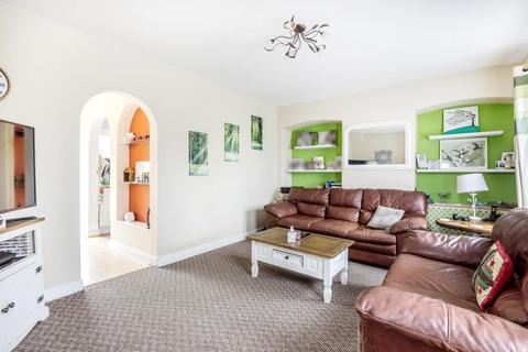 2 Beech Green, Aylesbury, HP21 8JG
