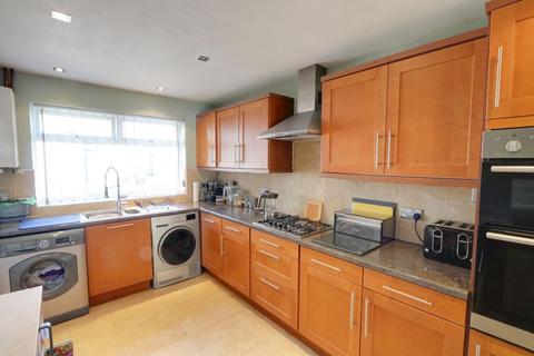5 Wickford Avenue, Basildon, SS13 3HA