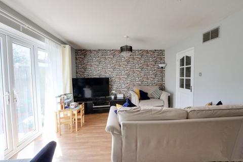 5 Wickford Avenue, Basildon, SS13 3HA