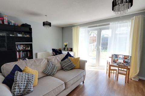 5 Wickford Avenue, Basildon, SS13 3HA