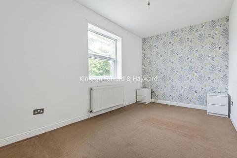 Flat 2, 40a Hazelbank Road, London, SE6 1TL