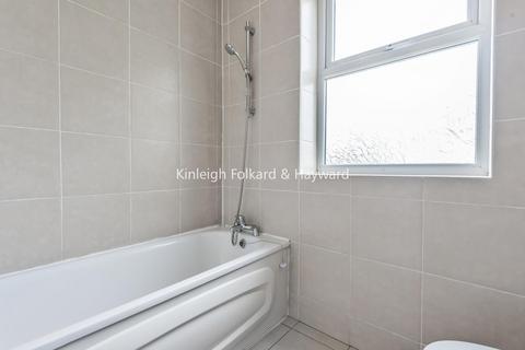 Flat 2, 40a Hazelbank Road, London, SE6 1TL