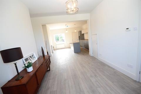8 Alexandra Terrace, Sunniside, Newcastle Upon Tyne, NE16 5LH