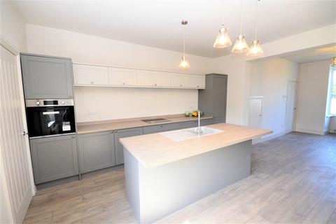 8 Alexandra Terrace, Sunniside, Newcastle Upon Tyne, NE16 5LH