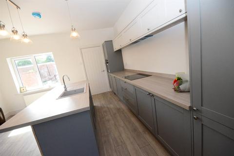 8 Alexandra Terrace, Sunniside, Newcastle Upon Tyne, NE16 5LH