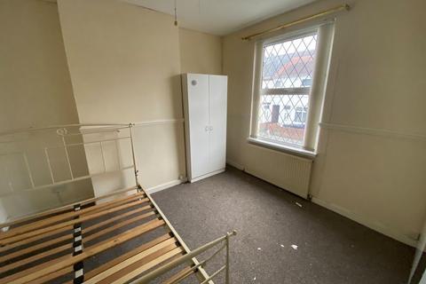 3 bedroom terraced house for sale - Neachells Lane, Wolverhampton, West Midlands, WV11