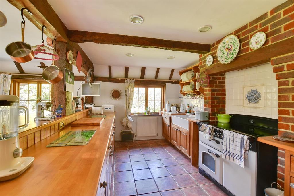 Collier Street, Tonbridge, Kent 4 bed barn conversion for sale £720,000