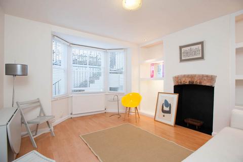 1 bedroom maisonette to rent, Kingston Road, Walton Manor