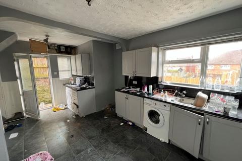 12 Brundall Oval, Stoke-on-trent, ST2 0PJ