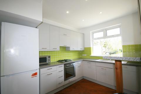 162 Aldborough Road South, Ilford, IG3 8HE
