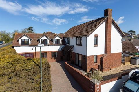 7 bedroom detached house for sale - Chalfield Close, Barton, Torquay