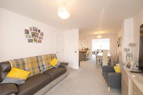 64 Douglas Davidson Drive, Rattray, Blairgowrie, PH10 7FH