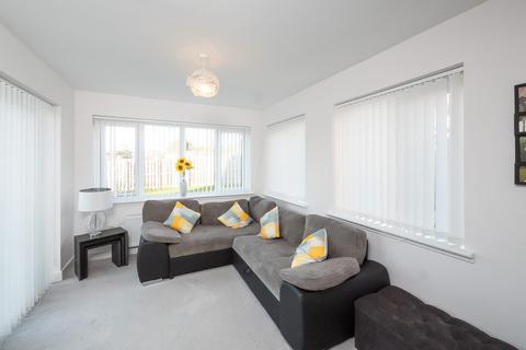 64 Douglas Davidson Drive, Rattray, Blairgowrie, PH10 7FH