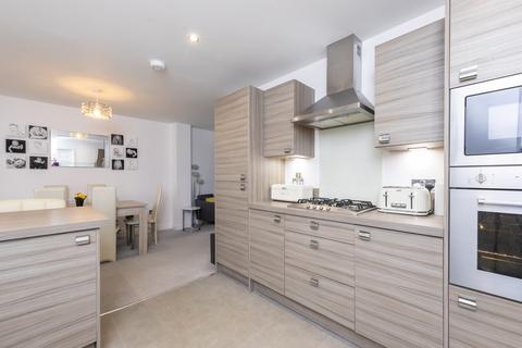 64 Douglas Davidson Drive, Rattray, Blairgowrie, PH10 7FH