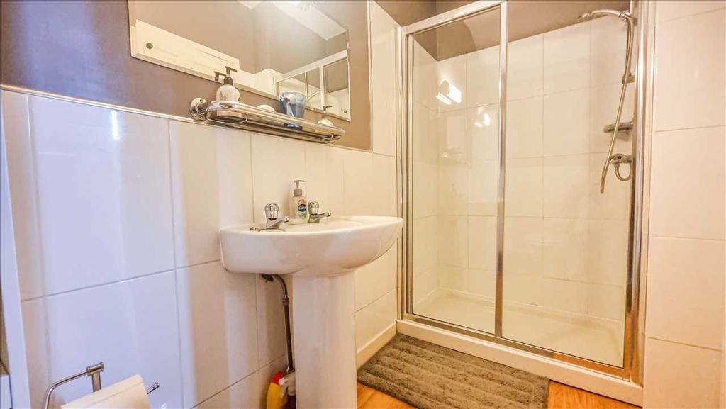 En Suite Shower Room