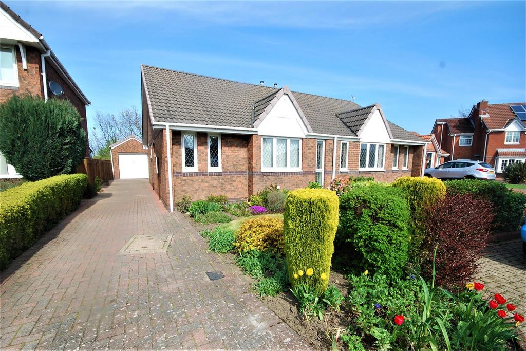 Berkeley Close, Boldon Colliery 2 bed bungalow £795 pcm (£183 pw)