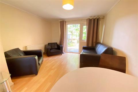 5 bedroom terraced house to rent, Tilehouse Close, Headington, Oxford, OX3
