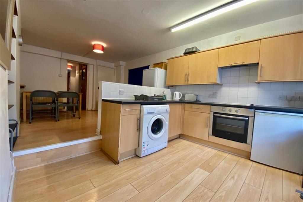 St Clements, Oxford, Oxford, Oxfordshire, OX4 5 bed terraced house to rent £3,445 pcm (£795 pw)