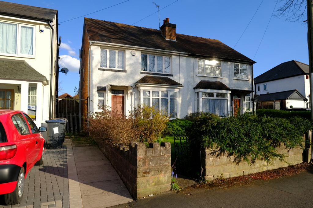 Baldwins Lane, Hall Green, Birmingham B28 0QX 3 bed semidetached house