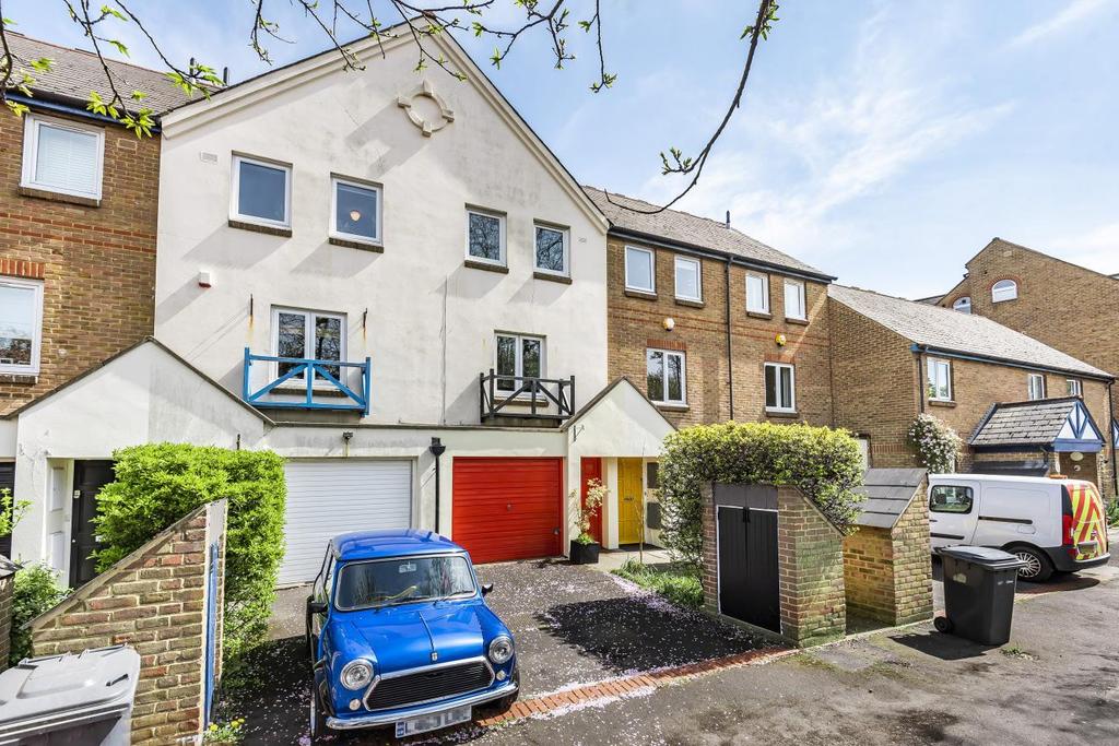 Sydenham Hill, Sydenham 3 bed townhouse £625,000