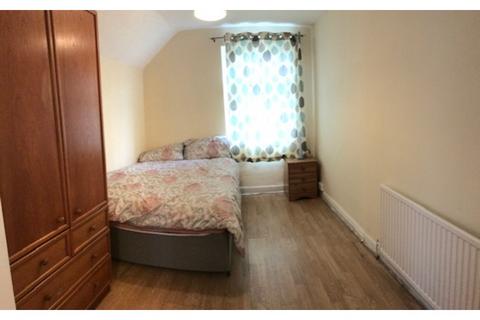 4 bedroom terraced house to rent, Diana Street, Roath, Cardiff