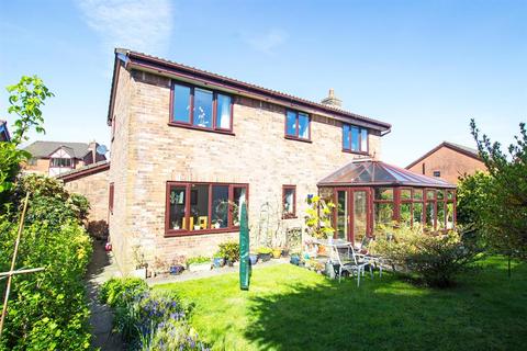 26 Key View, Darwen, BB3 2JG