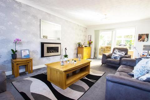 26 Key View, Darwen, BB3 2JG