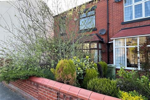 3 bedroom end of terrace house for sale - Shaw Road, Royton, Oldham, Greater Manchester, OL2