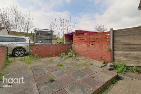 3 Benson Road, Grays, RM17 6DL