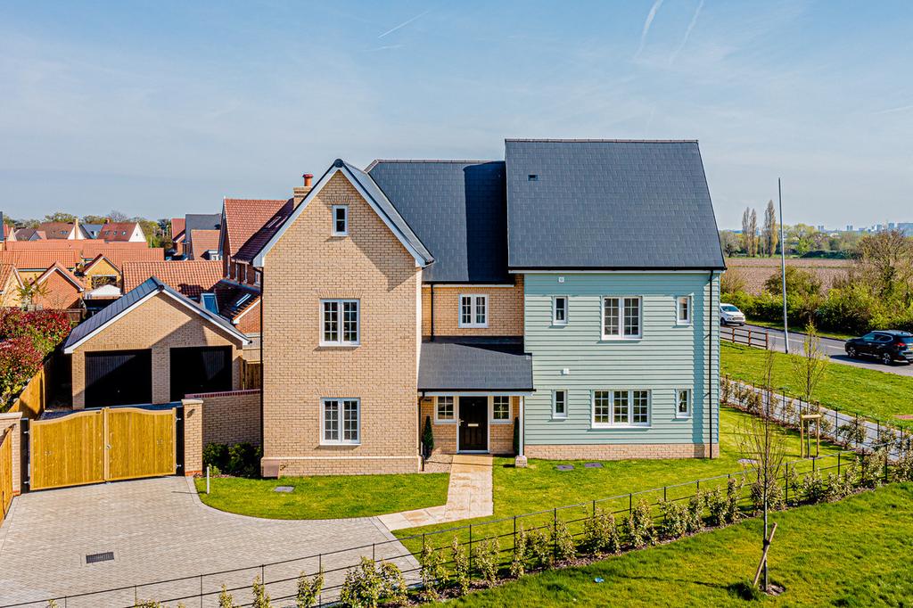 Elizabeth Gardens, Rochford, SS4 5 bed detached house for sale £925,000