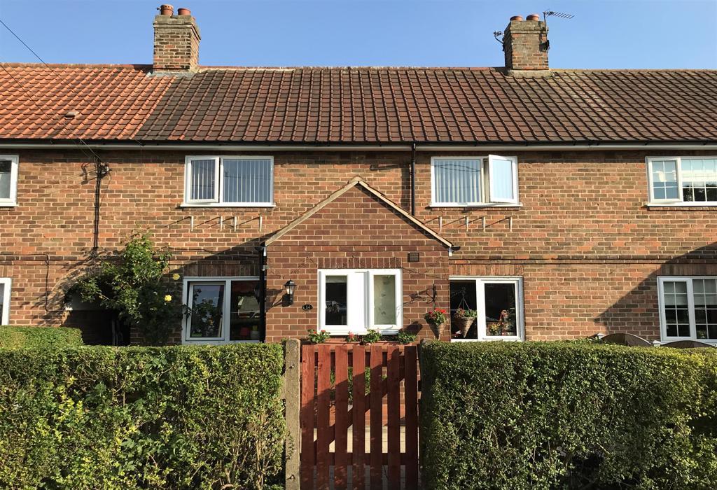 Galtres Drive, Easingwold, York 3 bed terraced house £900 pcm (£208 pw)