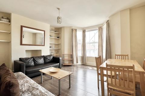undefined, Canning Crescent, Wood Green, N22