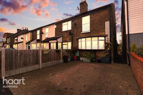 52 Albert Road, Romford, RM1 2PP