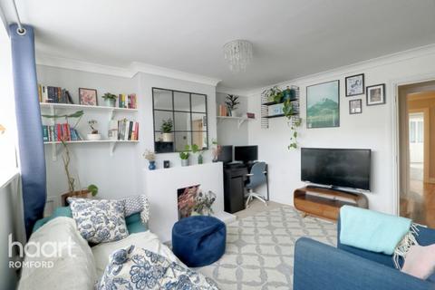 52 Albert Road, Romford, RM1 2PP
