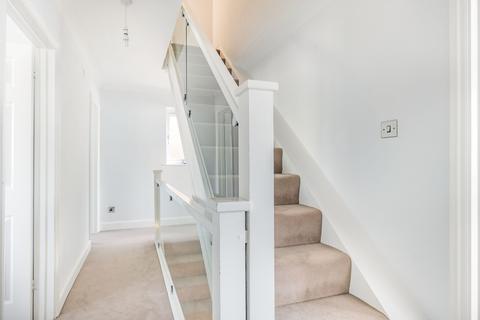 5 bedroom detached house for sale, Hervines Court, Amersham