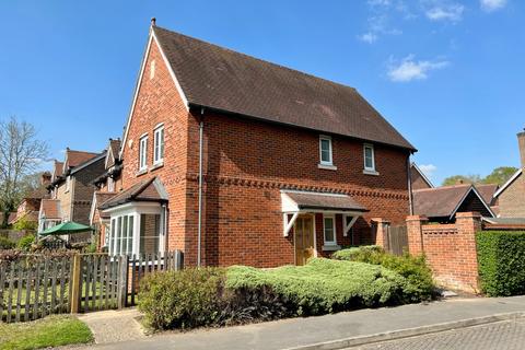 1 Blackthorn Close, Baughurst, Tadley, RG26 5GW